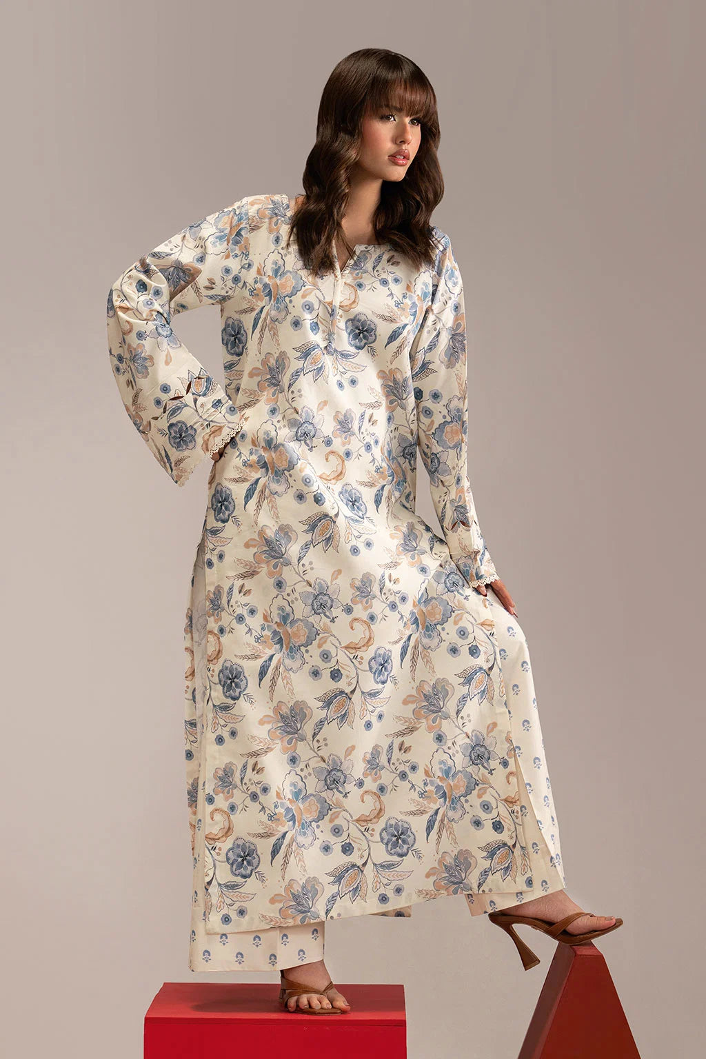 2-Piece Off White Floral Outfit In Lawn Fabric
