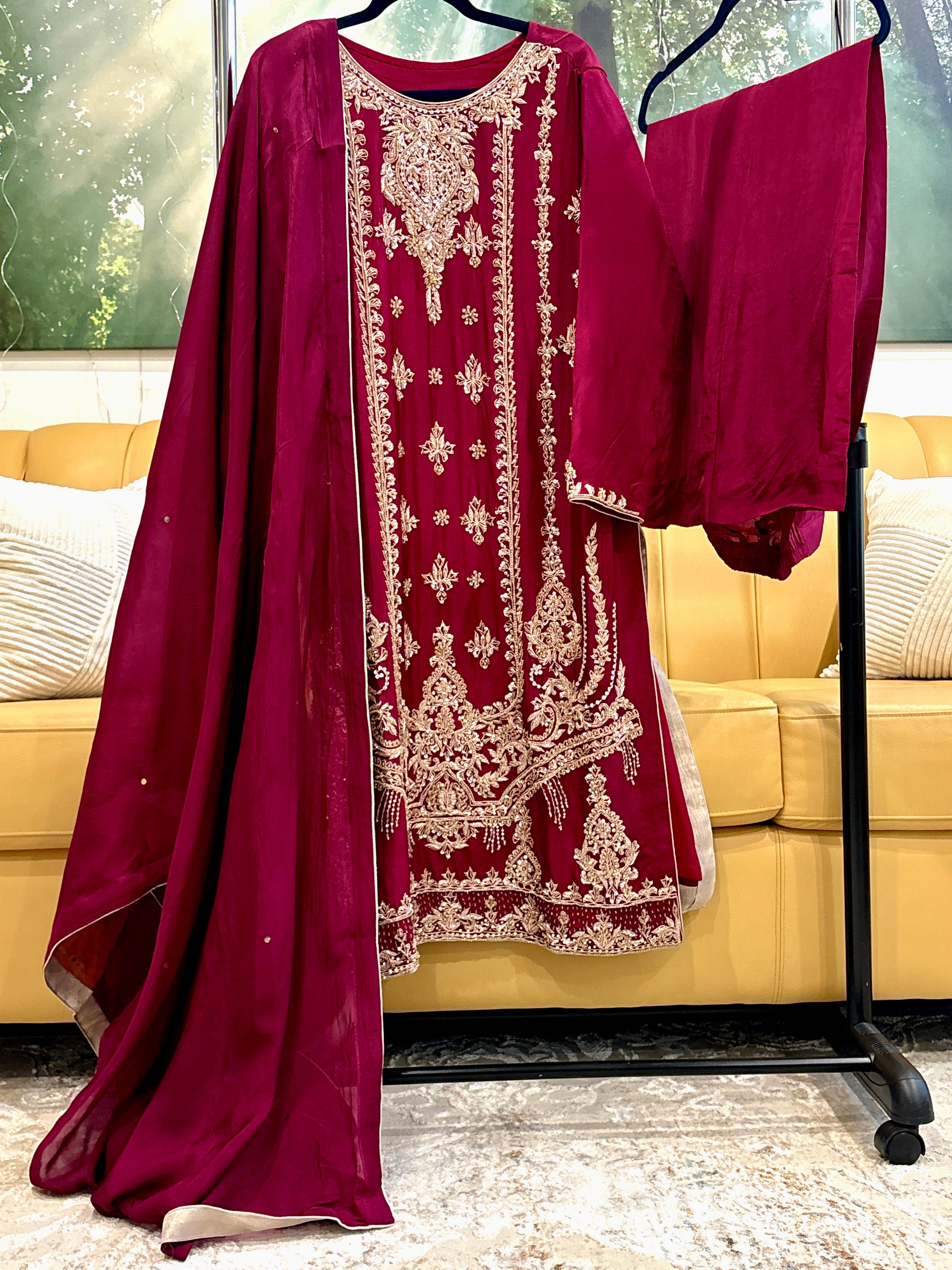 ✨ Luxury Handcrafted Maroon Formal 3-Piece Suit ✨