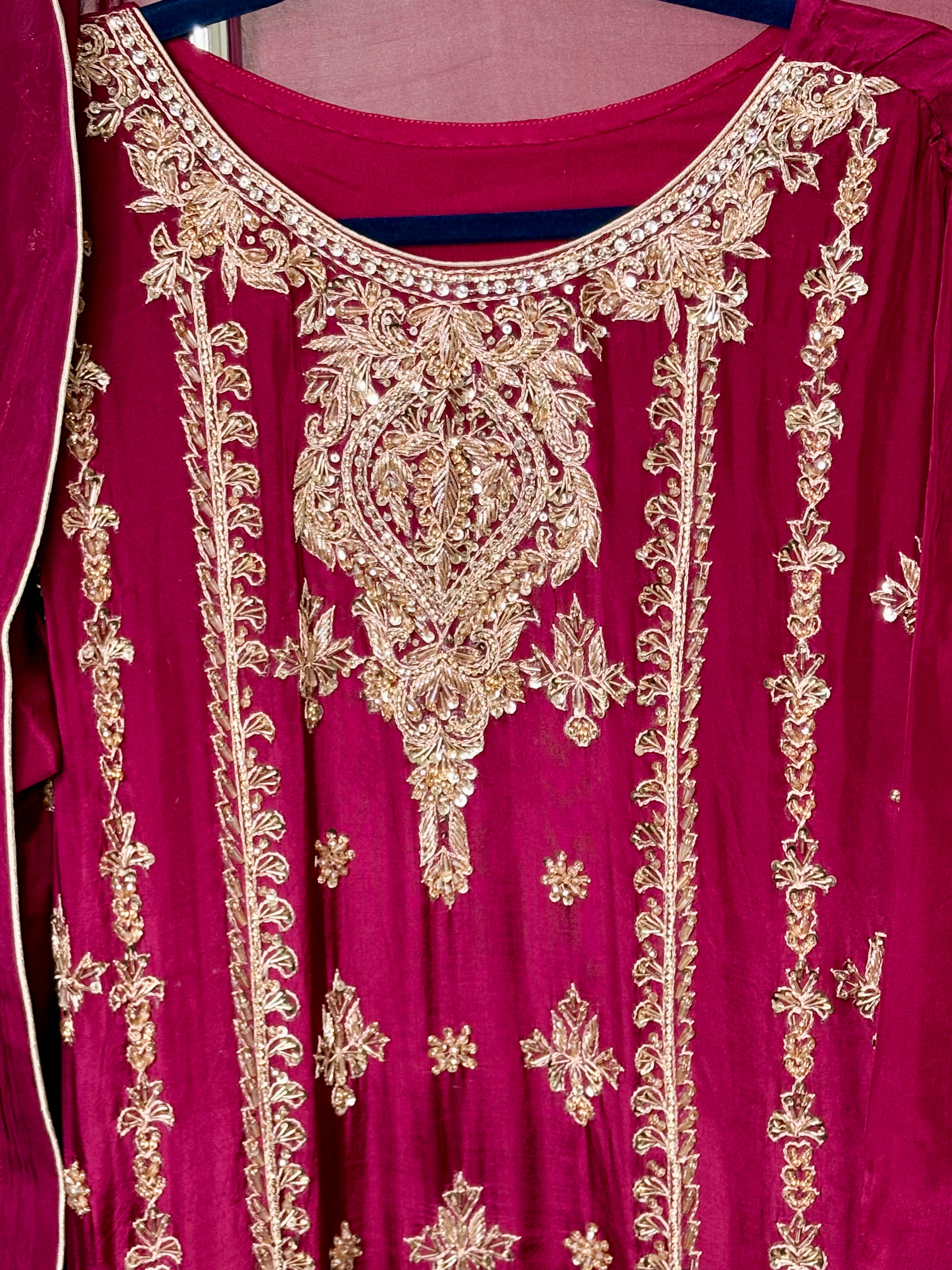 ✨ Luxury Handcrafted Maroon Formal 3-Piece Suit ✨