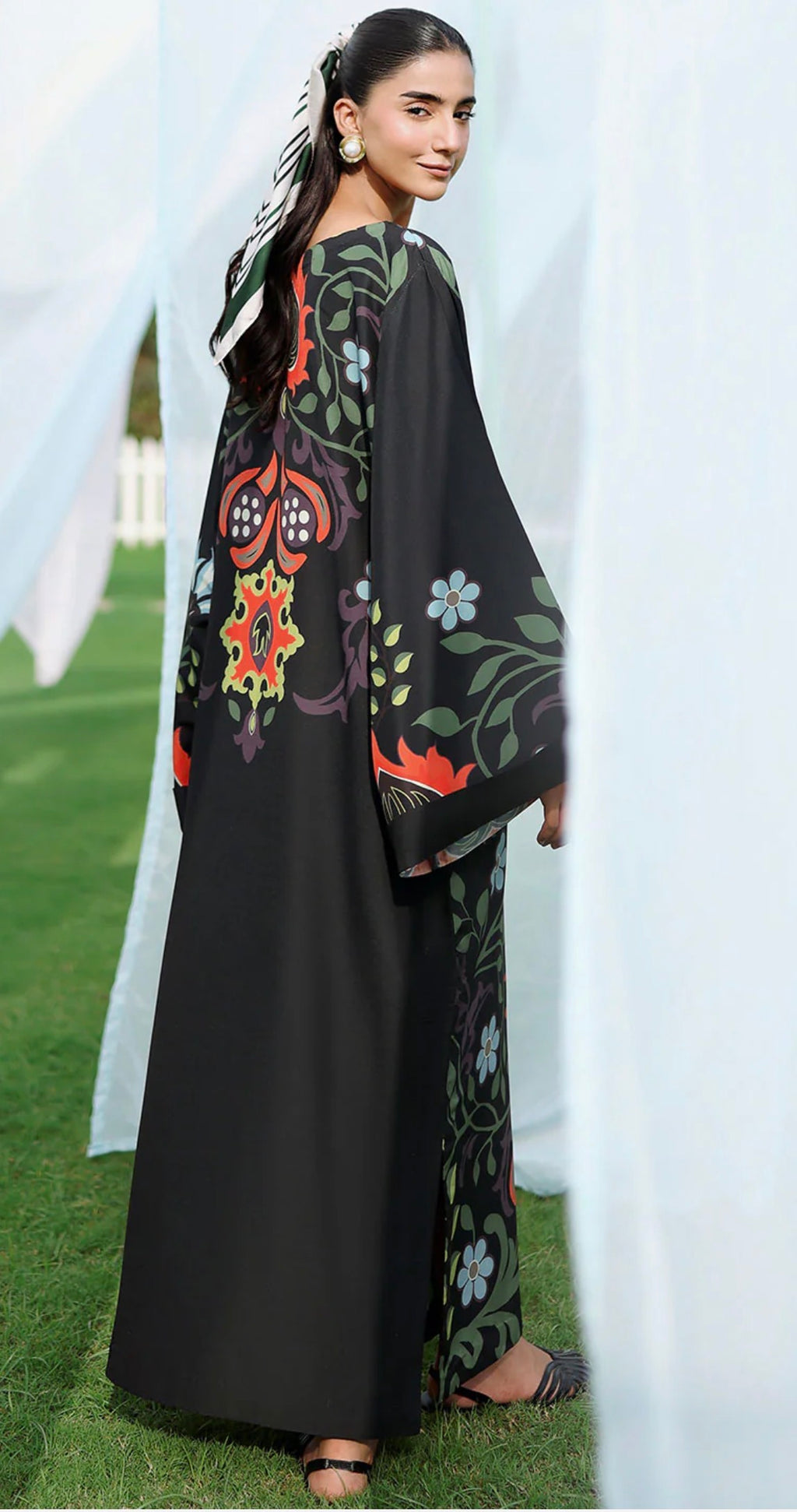 Black kaftan in Lawn Fabric 1-Piece
